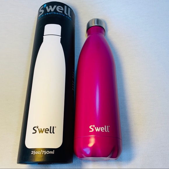 Swell Accessories - S’well Satin collection: Pomegranate 25oz bottle